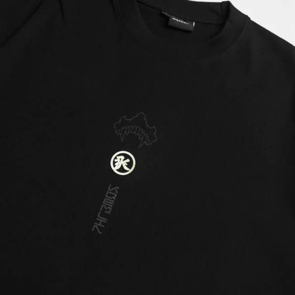kr t shirt oversized relaxed fit black glow in the dark chimera